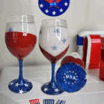 Glitter 4th of July Wine Glass V Shape